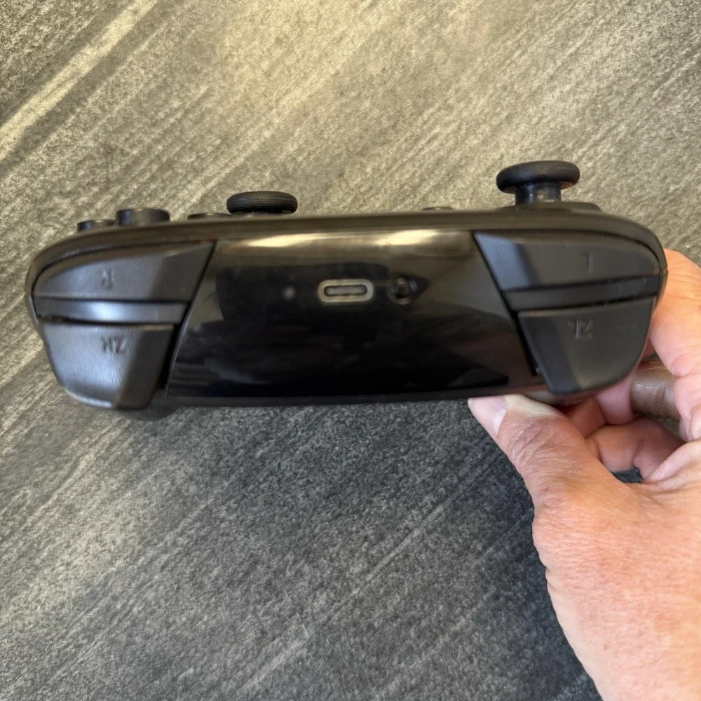 OEM Nintendo HAC-013‎ Switch Wireless Pro Controller **Untested**